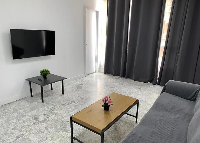 Boutique Living Soho *
